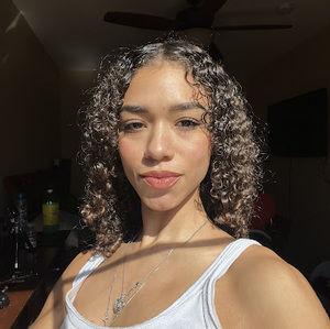 Meet your Posher, Marissa